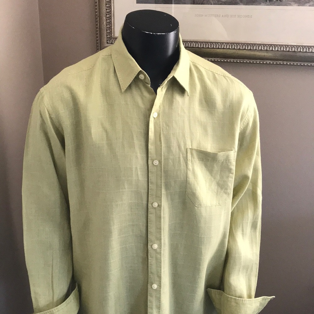 Tommy Bahama linen button shirt in XL